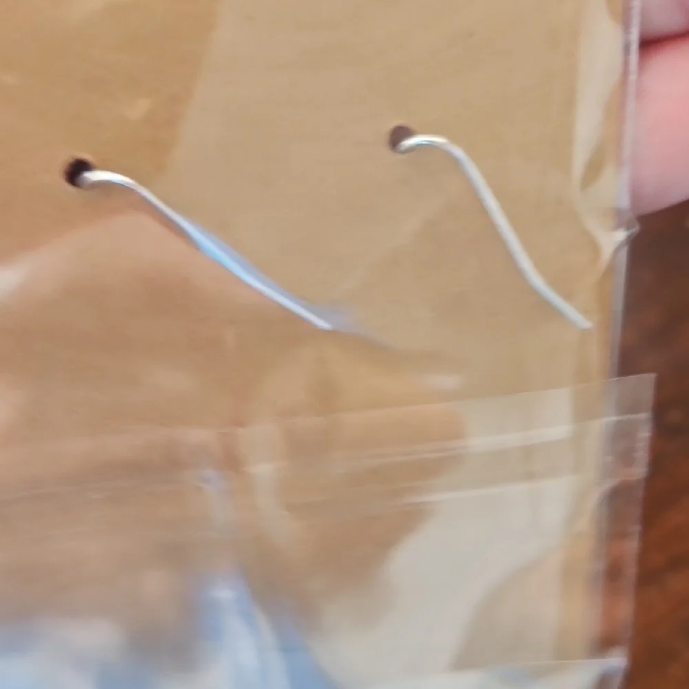 Elegant Blue Silver Earrings - Picture 4 of 4